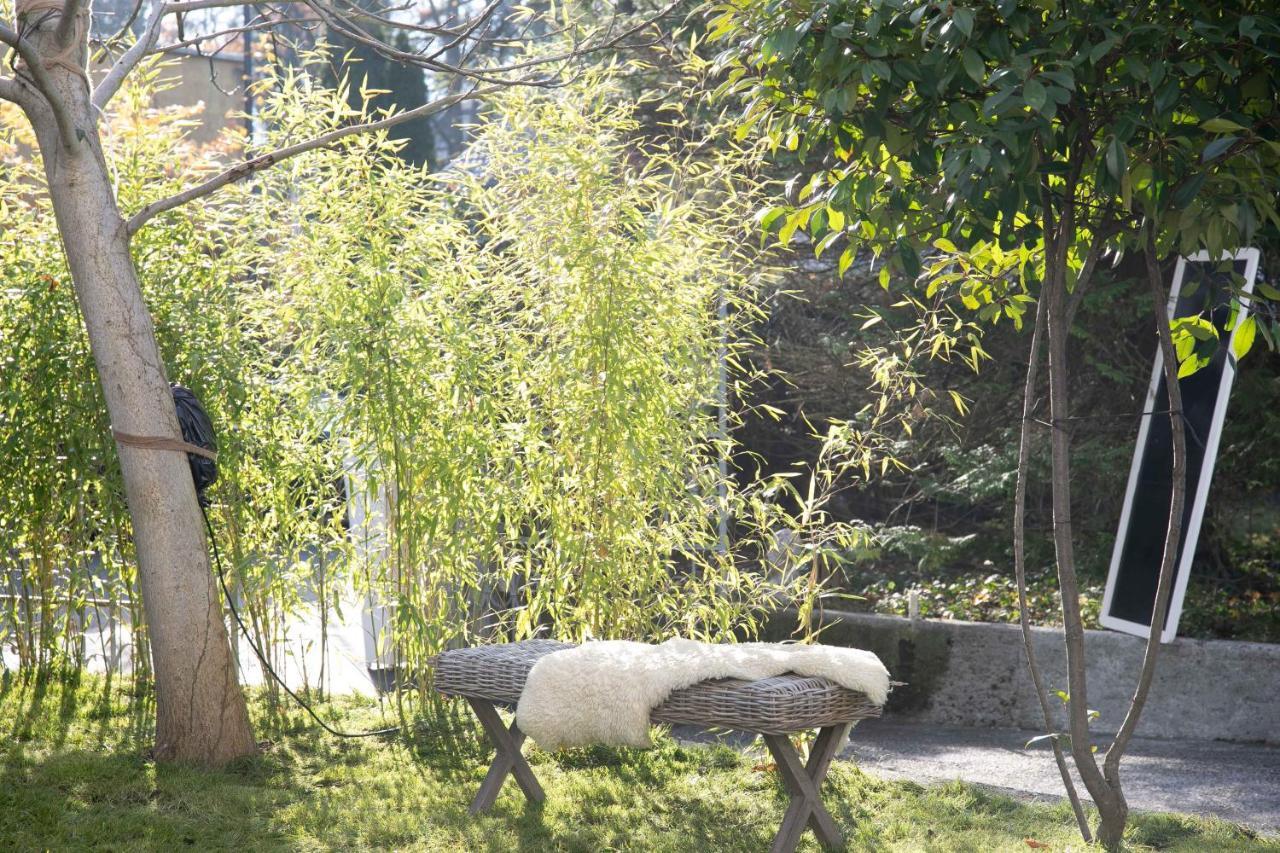 Family Wellhouse Green Garden Direct In Salzburg, Sunny Big Garden, Up To 16 Pax, Bikes For Free, Bbq, Sunbeds, Parking For Free, 15 Min Sound Of Music Exterior photo