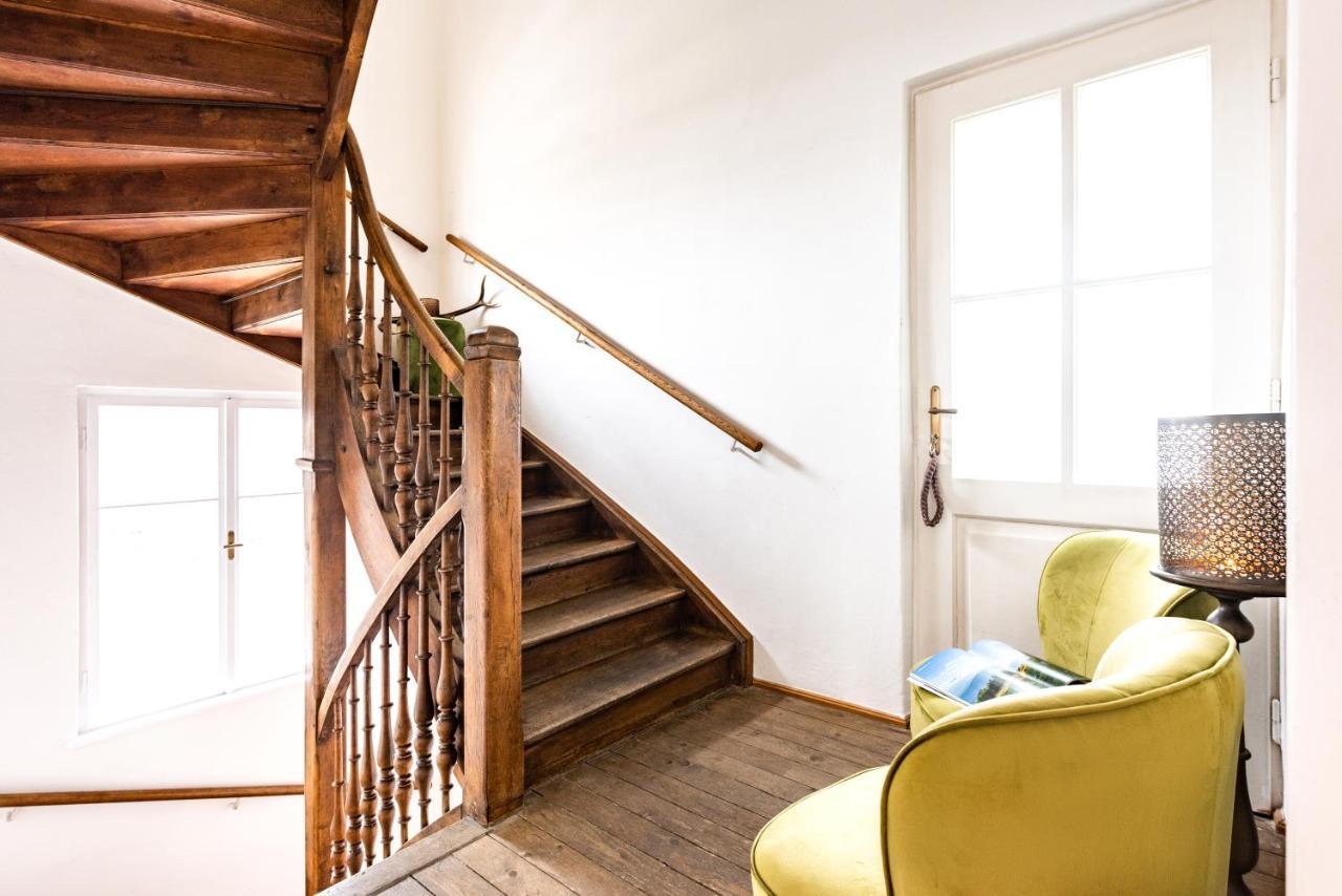 Family Wellhouse Green Garden Direct In Salzburg, Sunny Big Garden, Up To 16 Pax, Bikes For Free, Bbq, Sunbeds, Parking For Free, 15 Min Sound Of Music Exterior photo