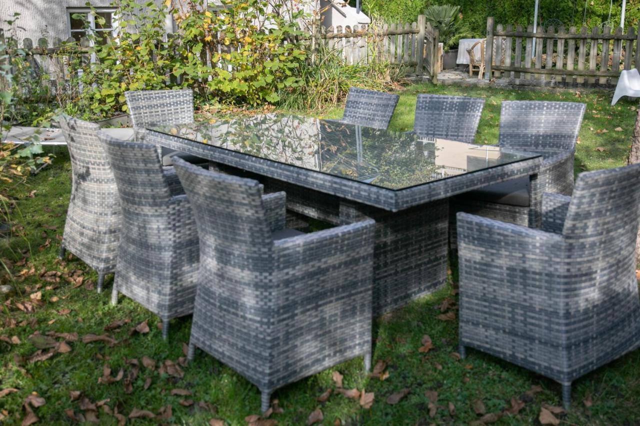 Family Wellhouse Green Garden Direct In Salzburg, Sunny Big Garden, Up To 16 Pax, Bikes For Free, Bbq, Sunbeds, Parking For Free, 15 Min Sound Of Music Exterior photo