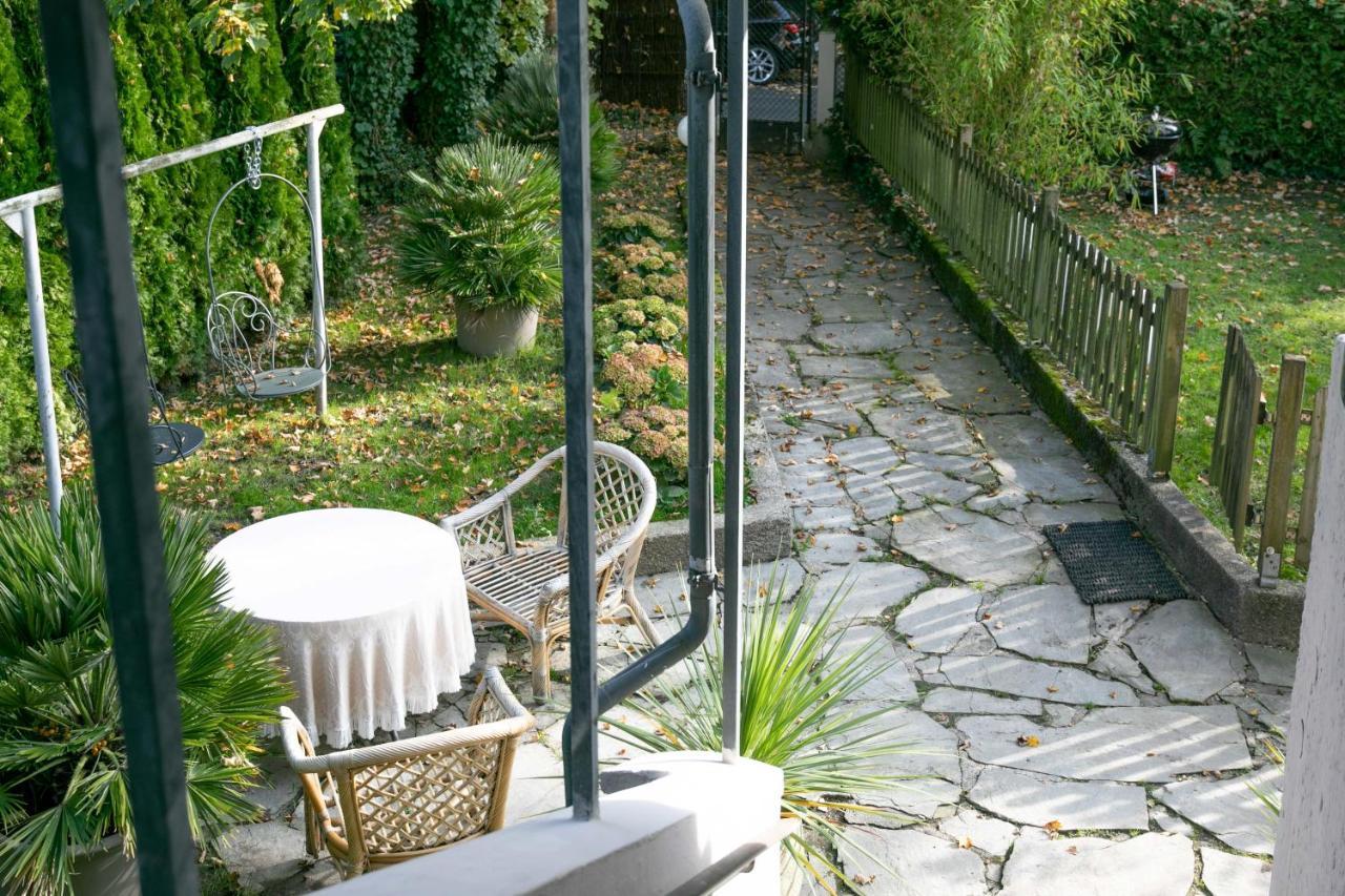 Family Wellhouse Green Garden Direct In Salzburg, Sunny Big Garden, Up To 16 Pax, Bikes For Free, Bbq, Sunbeds, Parking For Free, 15 Min Sound Of Music Exterior photo